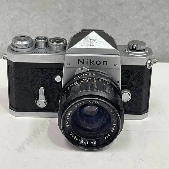 Vintage Nikon F Camera No 7081318