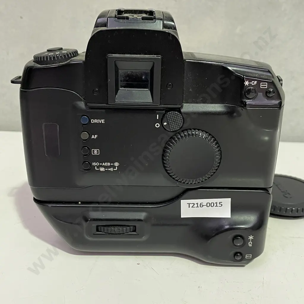 Canon EOS 5 Digital SLR Camera Image 1++