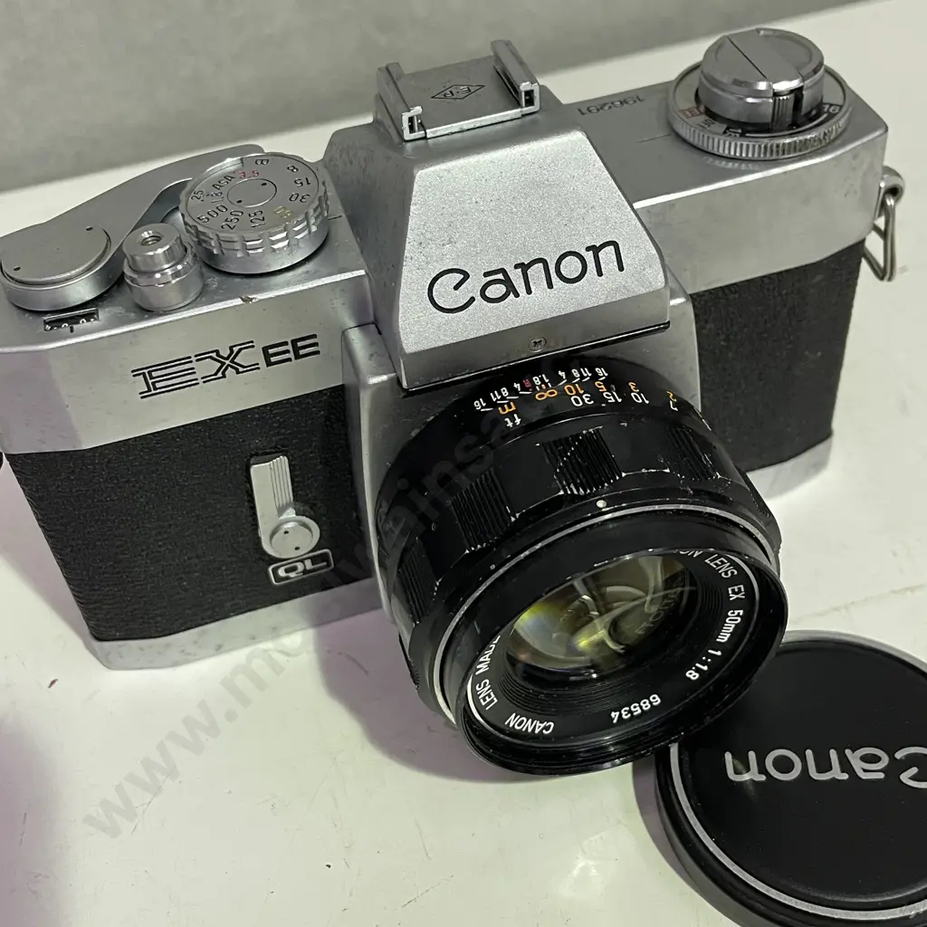 Vintage Canon EX EE Camera 196291 with 50mm lens Image 1++