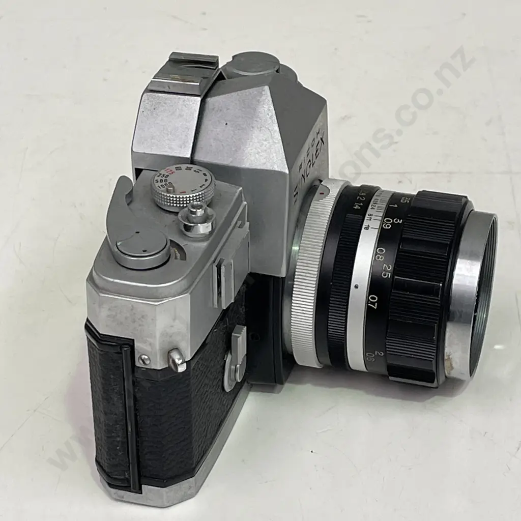 Vintage Ricoh Singlex Camera No 6305436 with Auto Rikenon 55mm Lens Image 1++