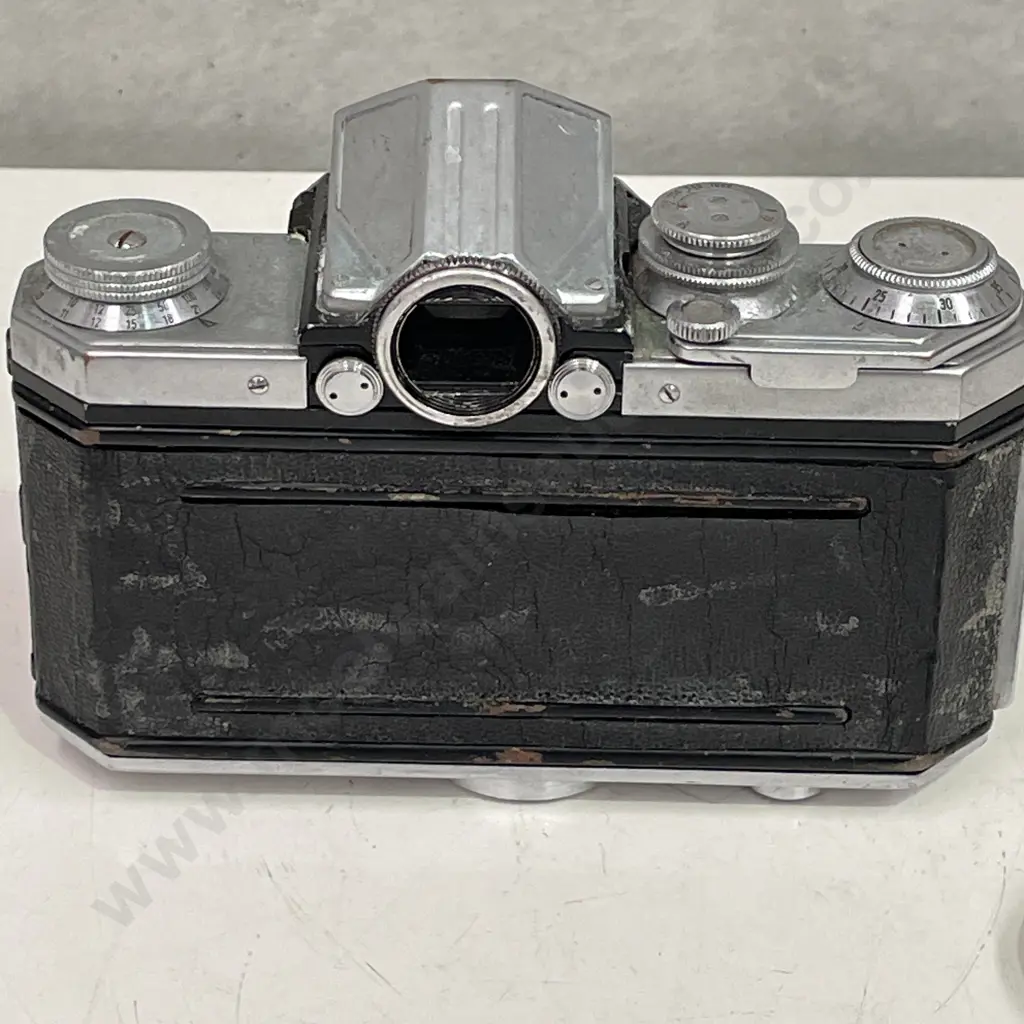 Vintage Edixa Reflex Camera with Edixa Westanar Lens. Vintage condition Image 1++
