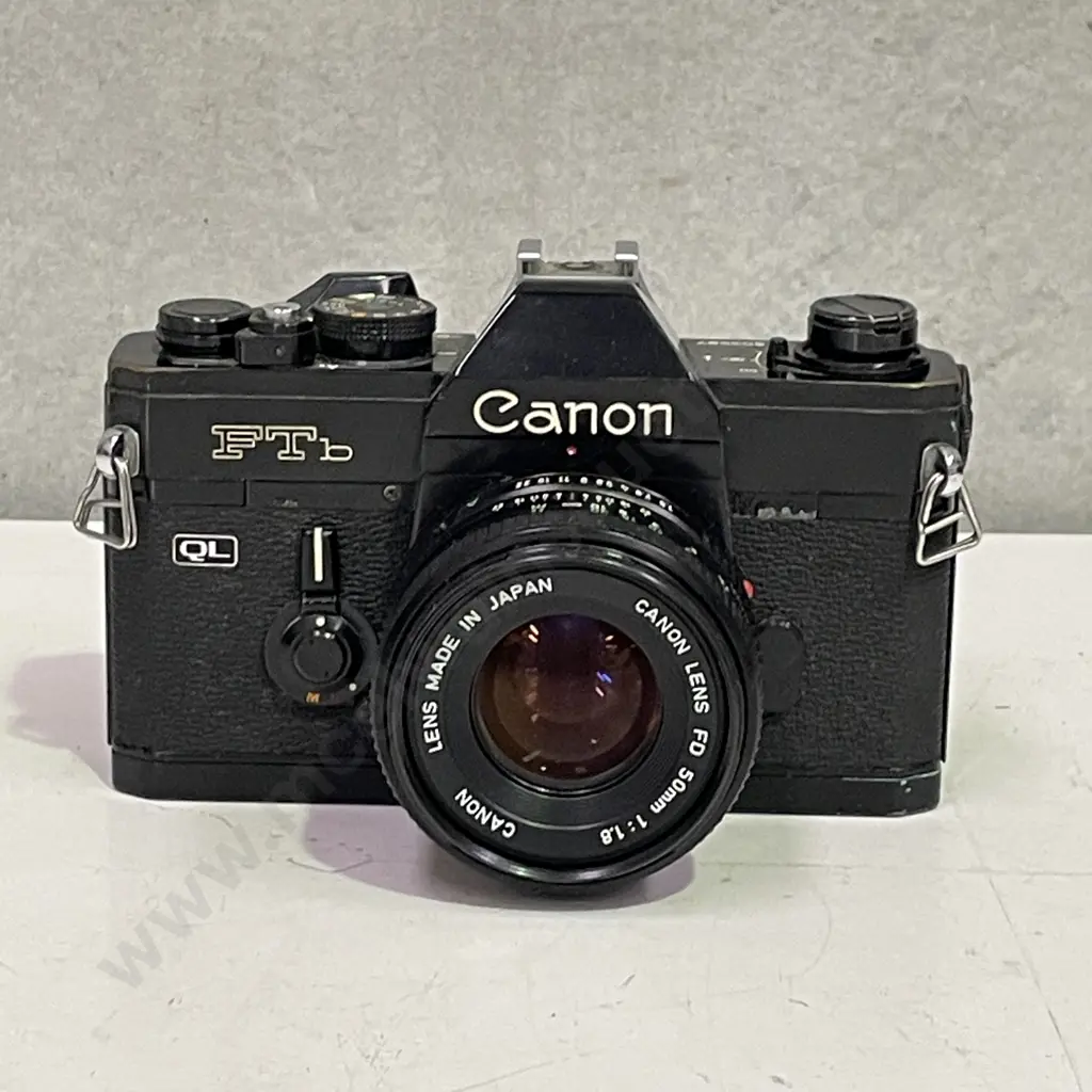 Vintage Canon FTb QL Camera with Canon FD 50mm lens Image 1++