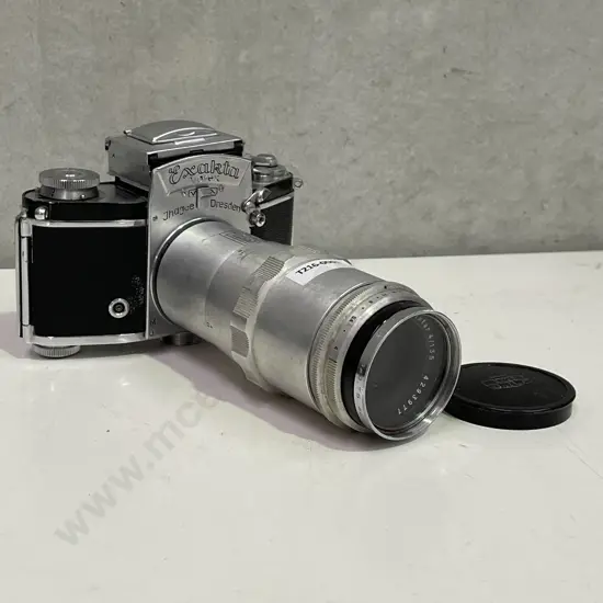 Vintage Exakta Varex Jhagee Dresden Camera with Carl Zeiss Jena Aluminium Lens