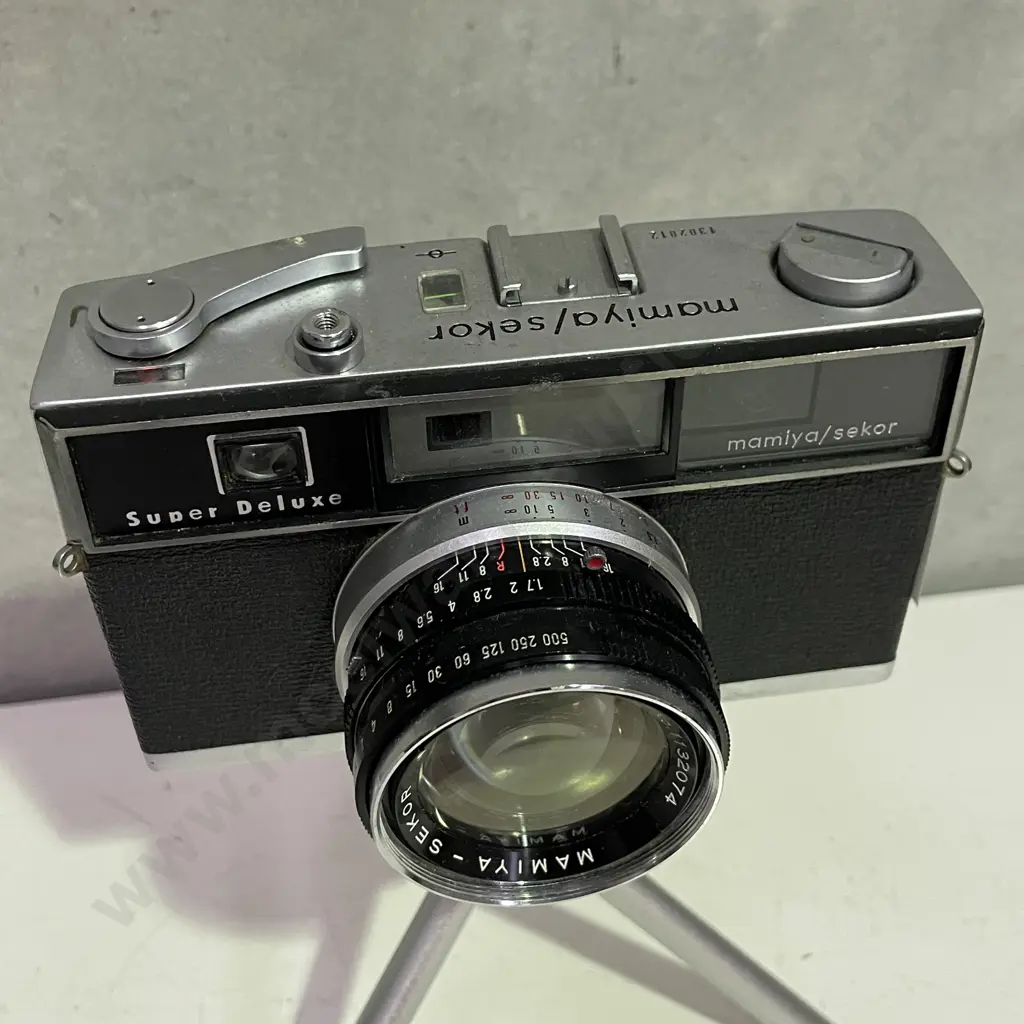 Vintage Mamiya Sekor Super Deluxe Camera 1302012, 48mm lens and Fujifilm tripod Image 1++