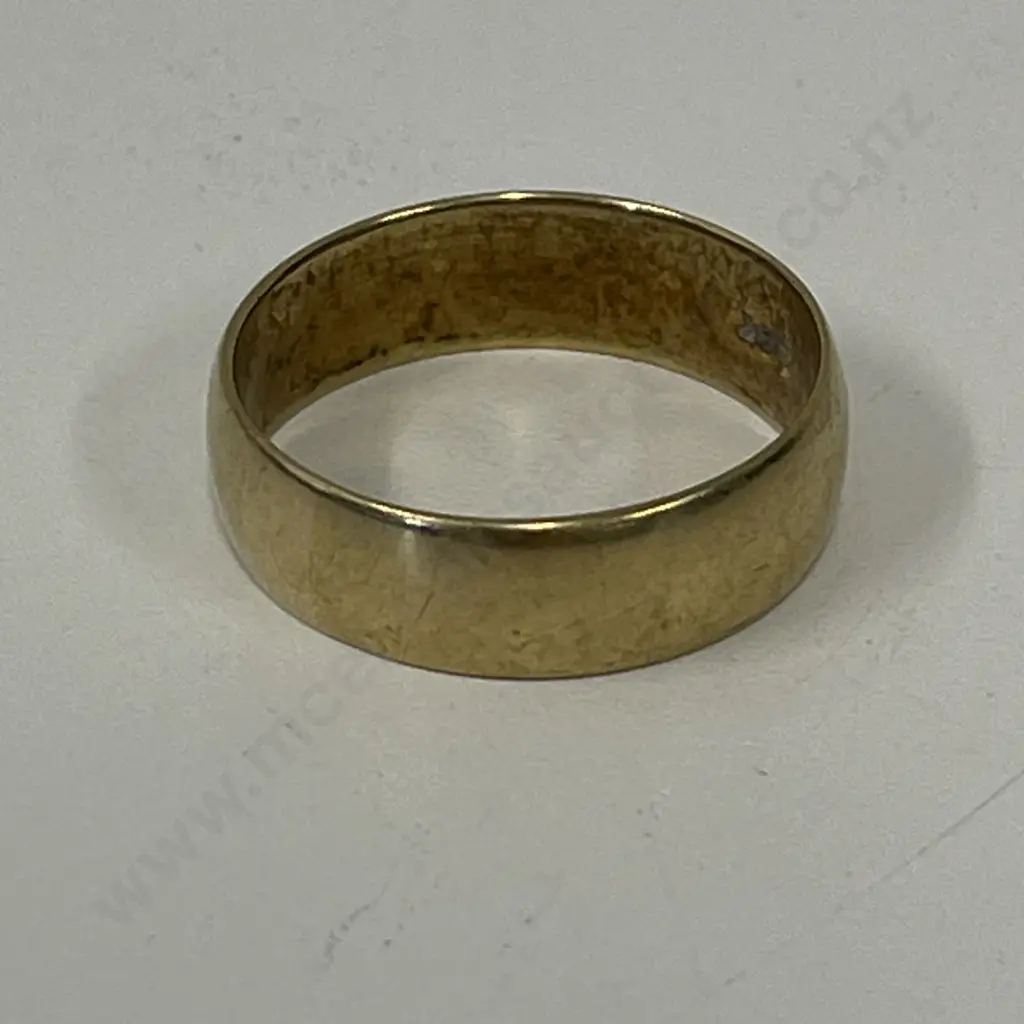 9ct Gold Wedding Band Image 1++