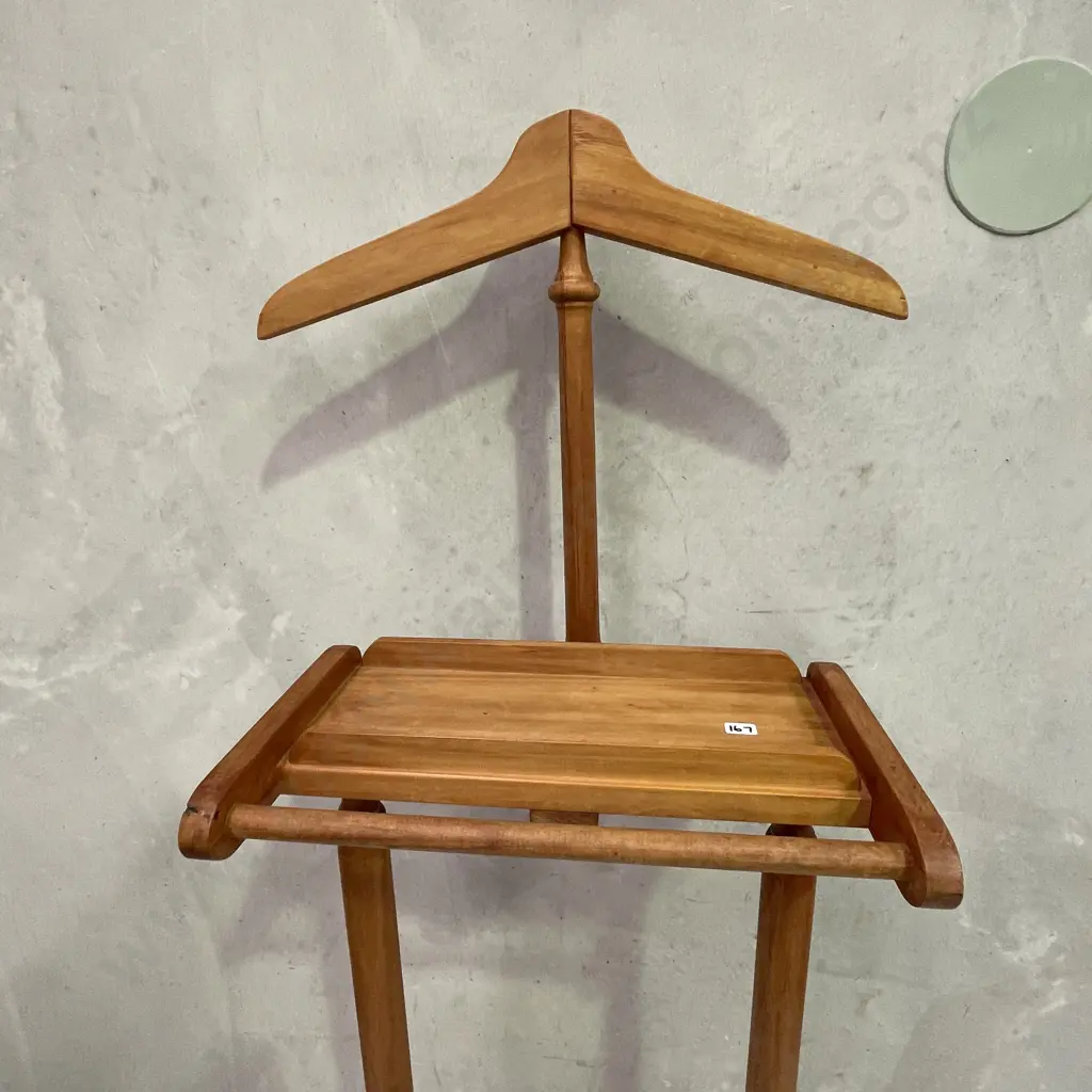 Vintage Kauri? Gentlemen's Valet Stand Image 1++