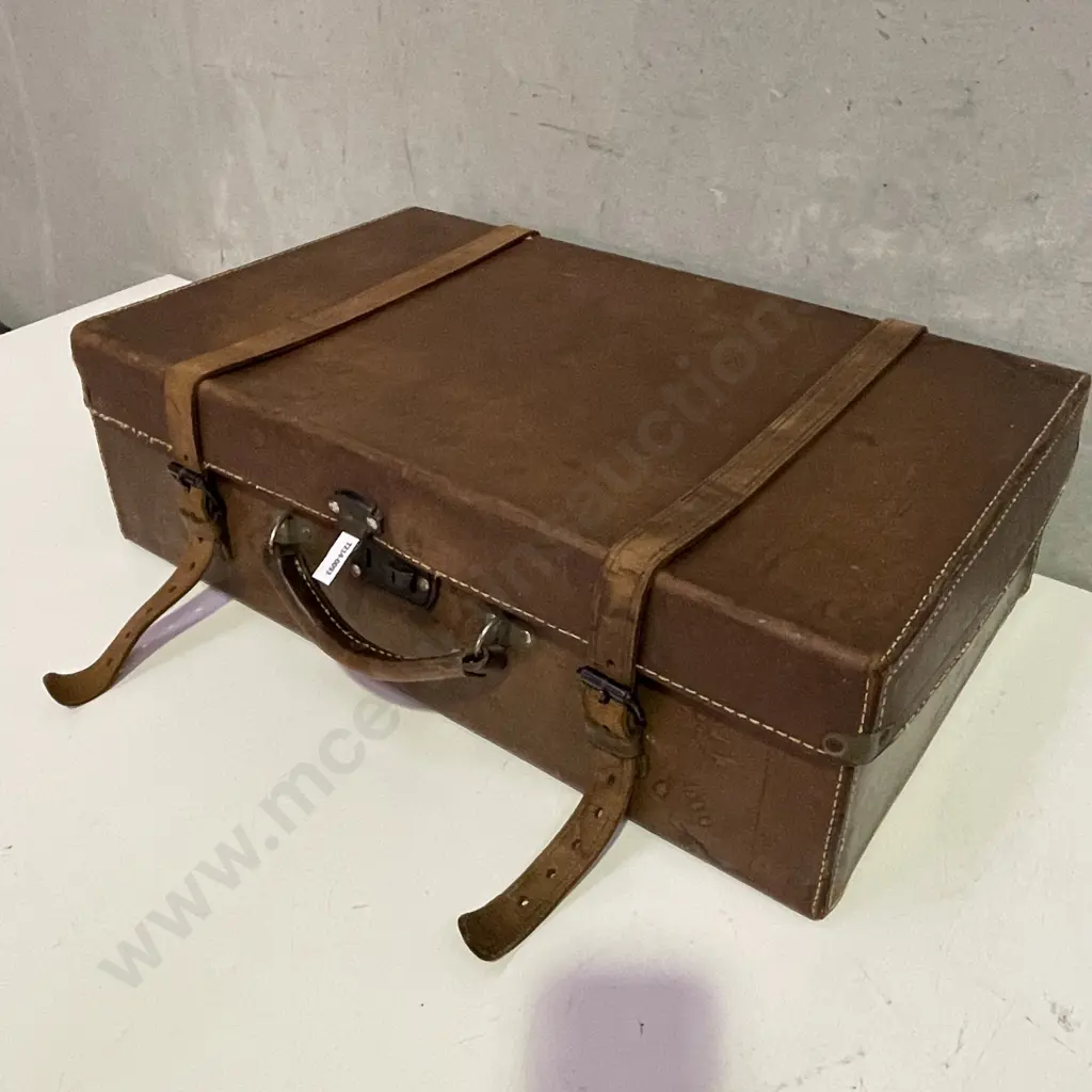 Vintage Leather Suitcase. 55 x 34cm H17cm Image 1++