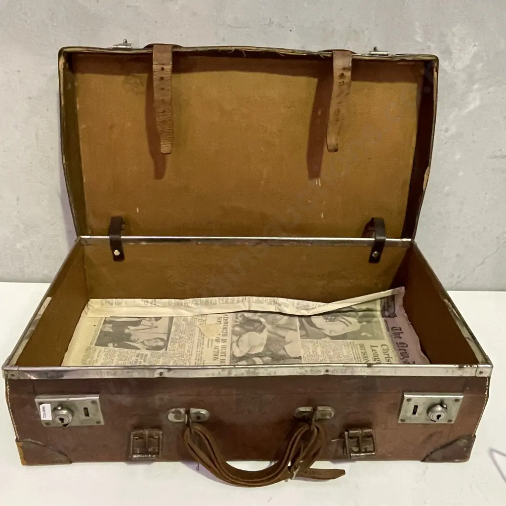 Vintage Solid Leather Suitcase. 60 x 35cm H18cm Image 1++