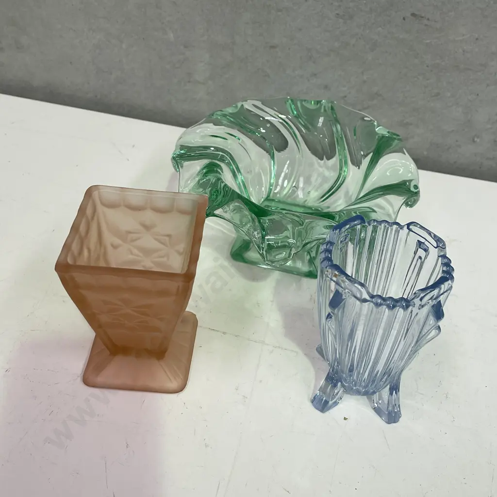 Vintage Art Deco Glass items x 3 Image 1++