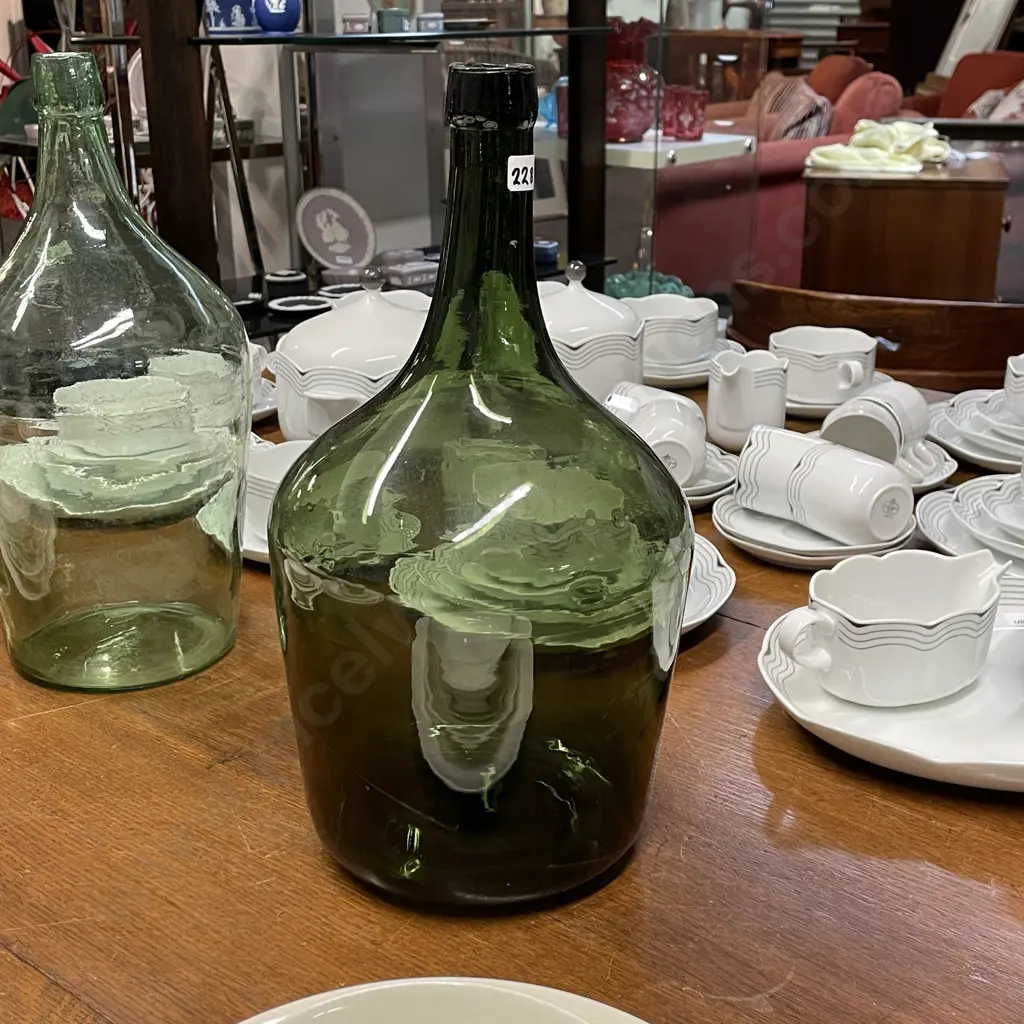 Vintage Glass 'Bonbonne' , Circa 20th Century, Hand Blown Dark Green Glass, 37 x 19cm Image 1++
