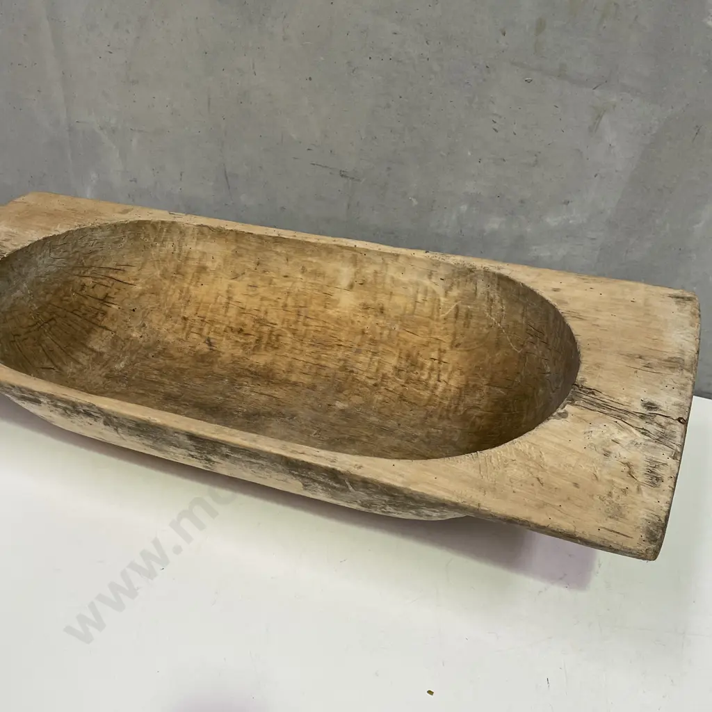 Antique Wooden European Dough Bowl, 96 x 39cm Image 1++