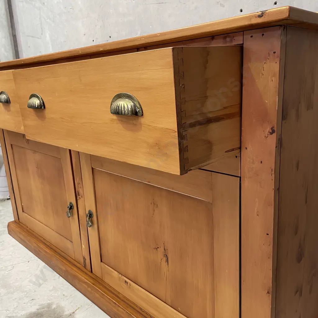Country Furniture Co Ltd Rimu Sideboard/Buffet. 2 Door 2 Drawer, Brass Handles. H122 W150 D42cm Image 1++