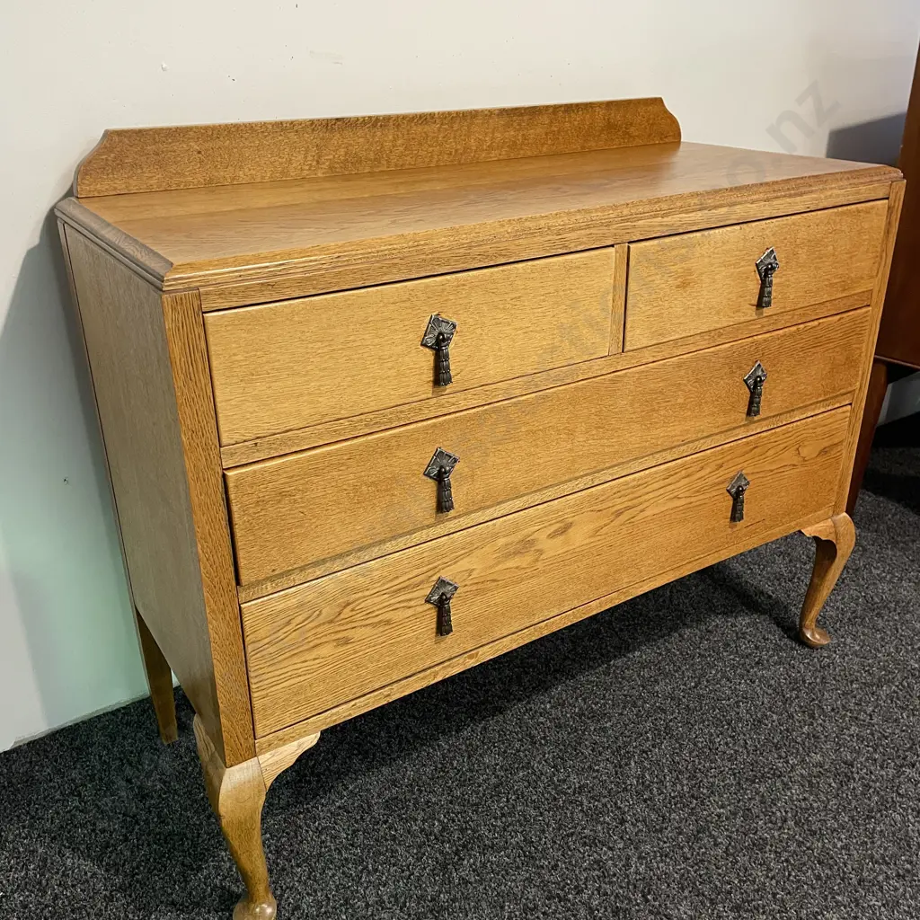 Vintage Solid Oak 4 Drawer Dresser. H90 W110 D45cm Image 1++