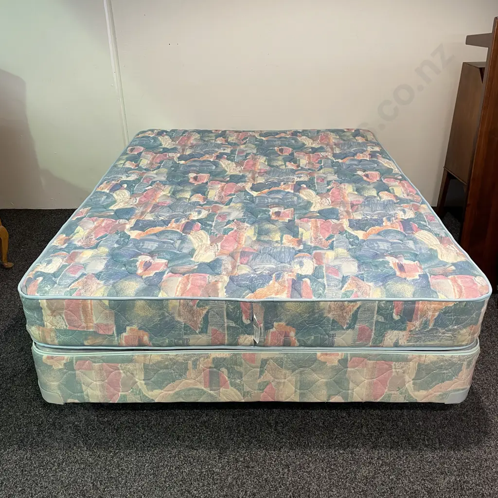 Queen Bed and Base, with "The Support Mattress" 200 x 150cm, with Linen and Pillows Image 1++