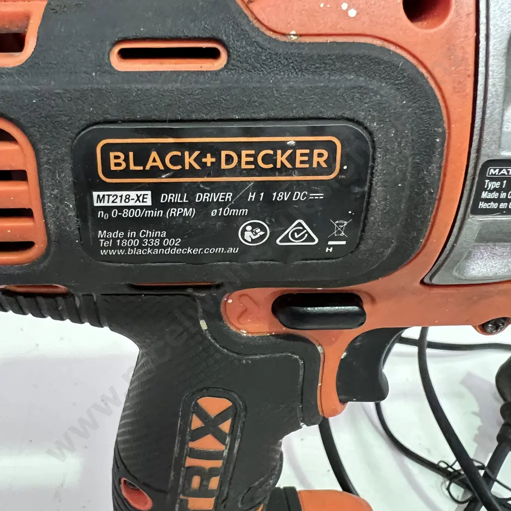 Black and Decker MT218-XE Drill Driver with 2 Batteries and Charger Image 1++
