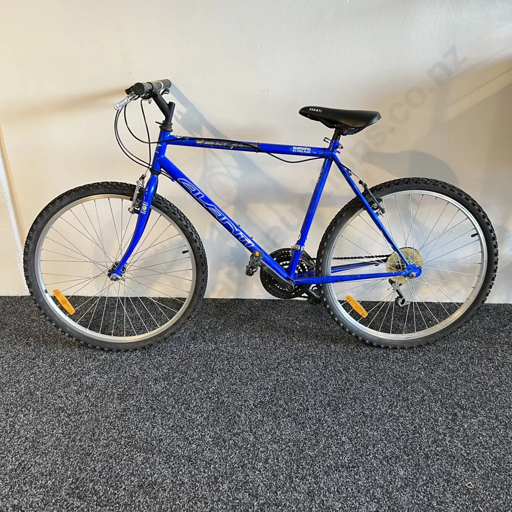 Avanti Voltage Shimano EZ-Fire Plus Blue Mountain Bike Image 1++