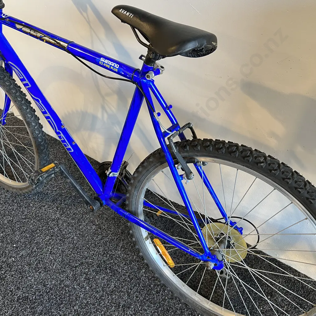 Avanti Voltage Shimano EZ-Fire Plus Blue Mountain Bike Image 1++