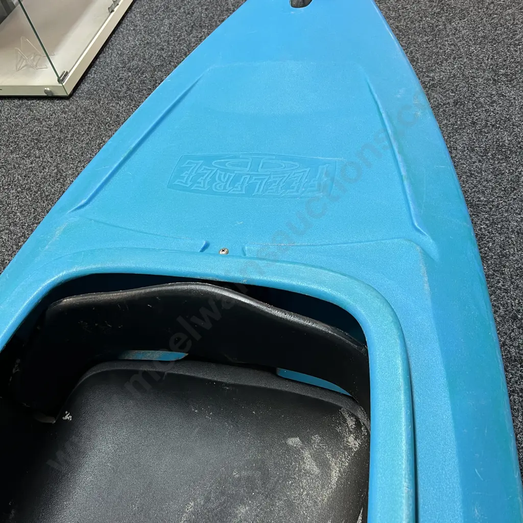 Kayak/Canoe, Feel Free Dolphin, Blue, Ideal for summer round the corner Image 1++