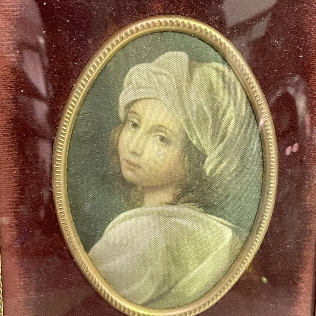 Vintage Photograph Frames Image 1++