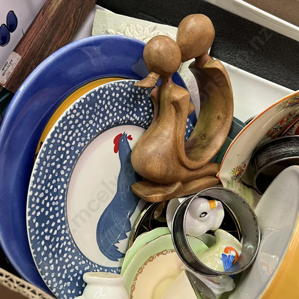 Box of Assorted items Image 1++