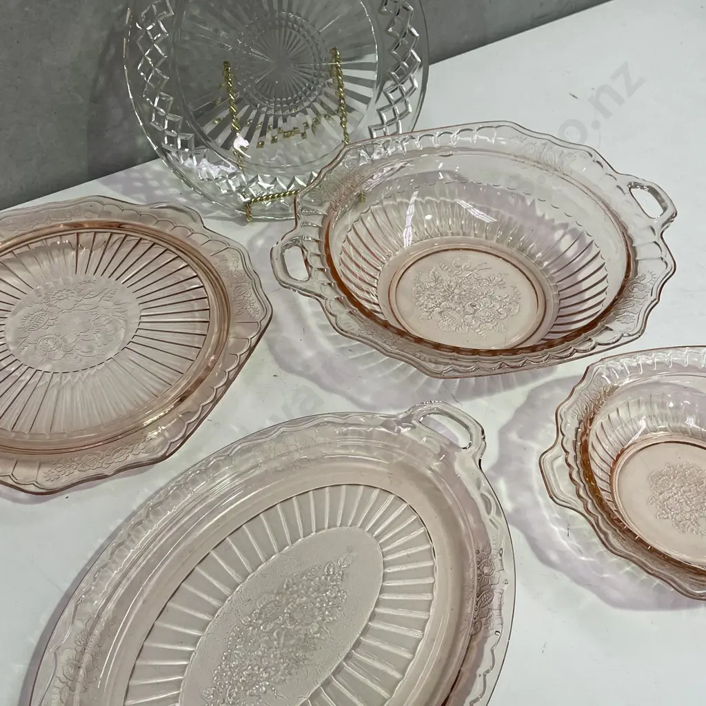 Vintage Glass items Image 1++