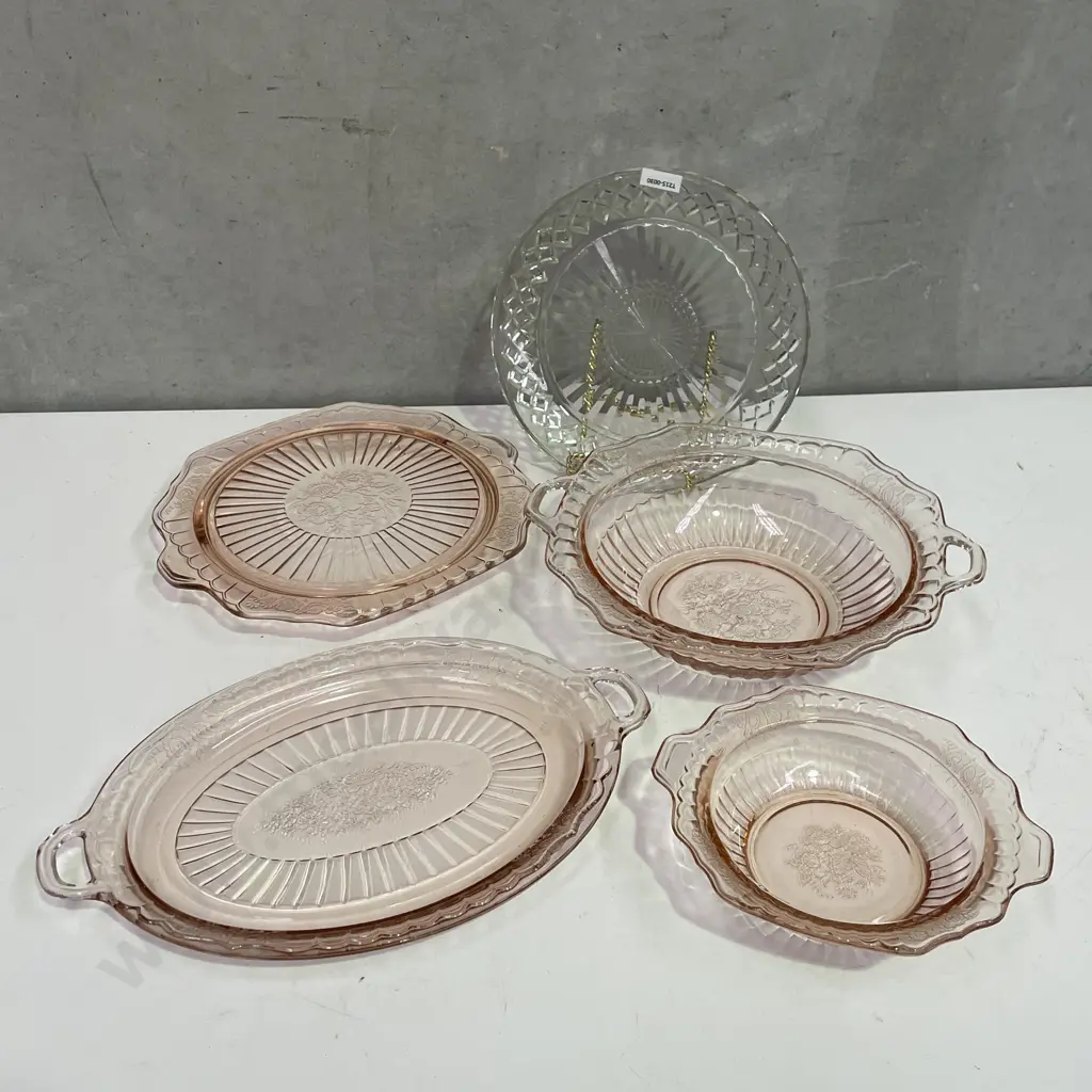 Vintage Glass items Image 1++