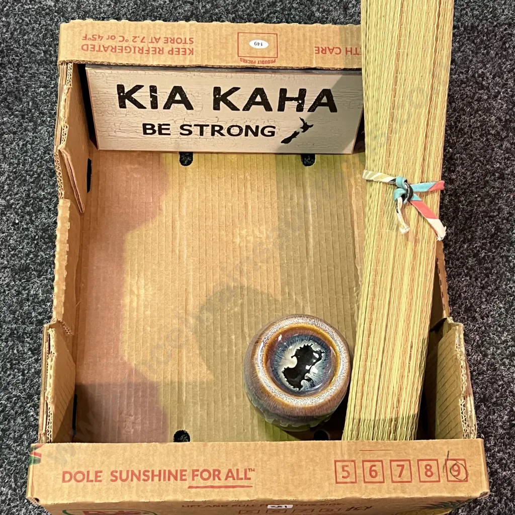Box of Assorted Items Image 1++