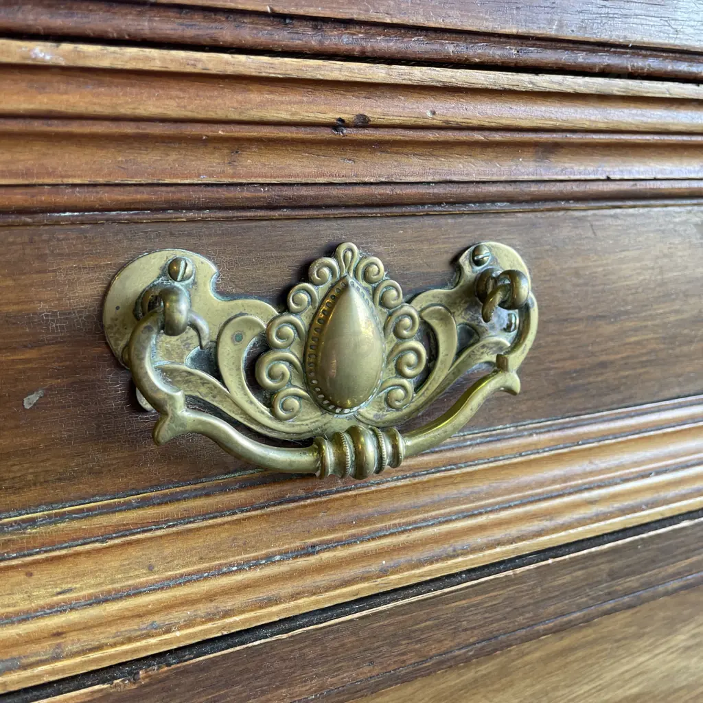 Stunning Antique Solid Wood 3 Drawer 4 Door Buffet/Sideboard. Ornately carved, brass handles with Key Image 1++