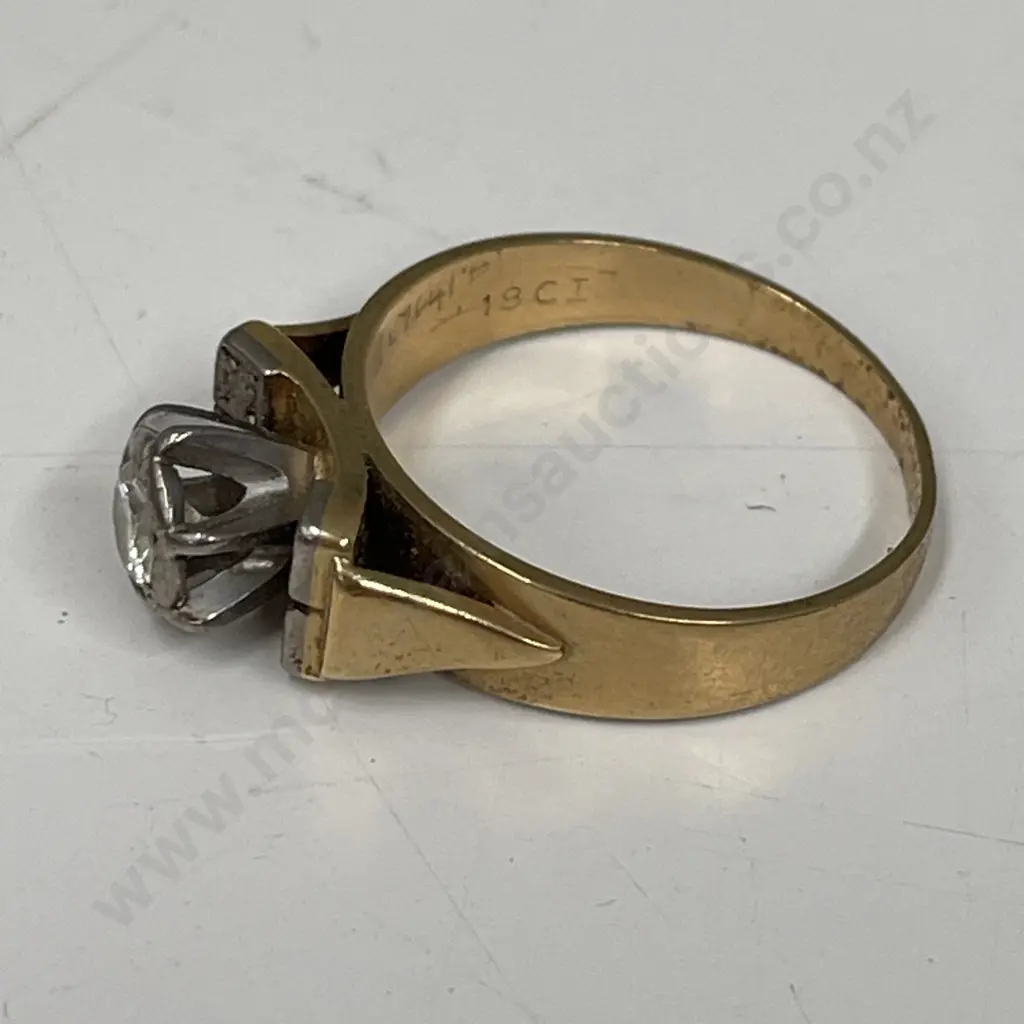 Vintage 18ct Gold and Diamond? Solitare Ring Image 1++