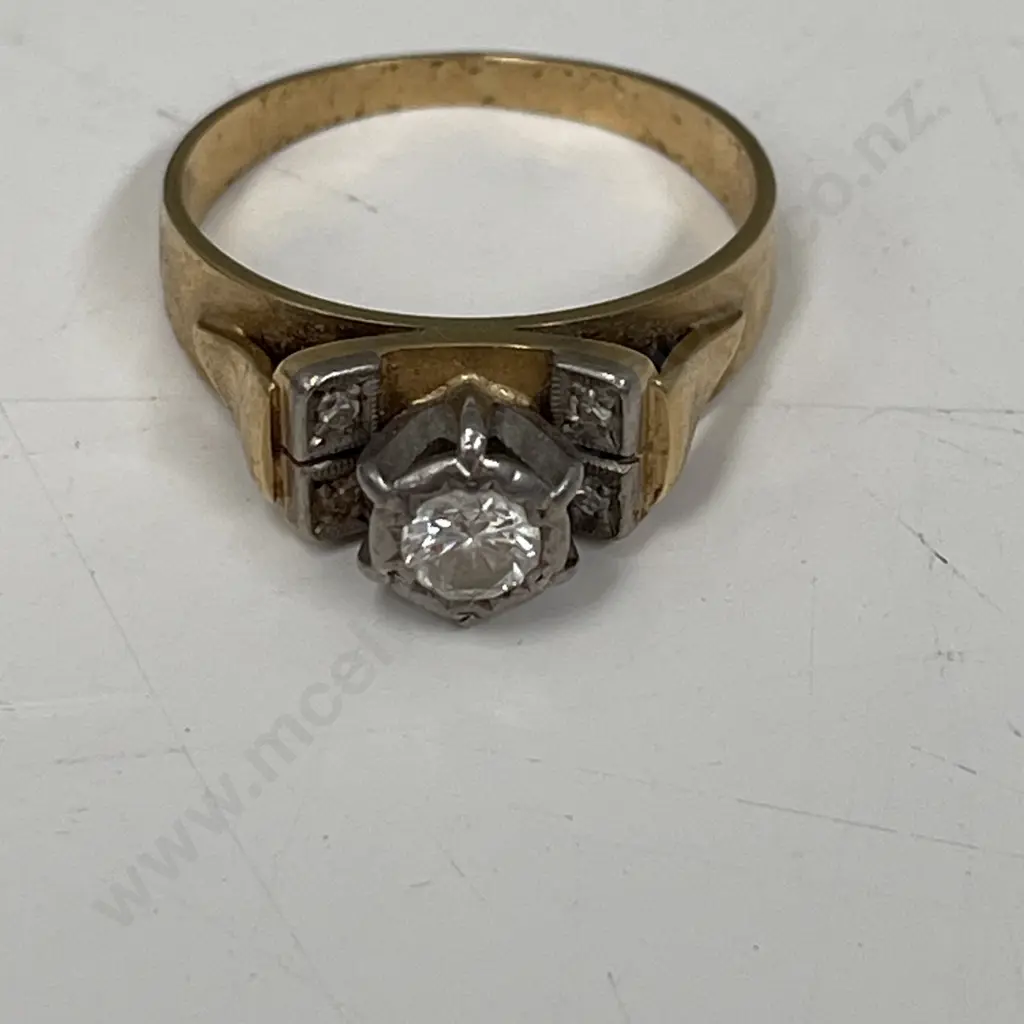 Vintage 18ct Gold and Diamond? Solitare Ring Image 1++