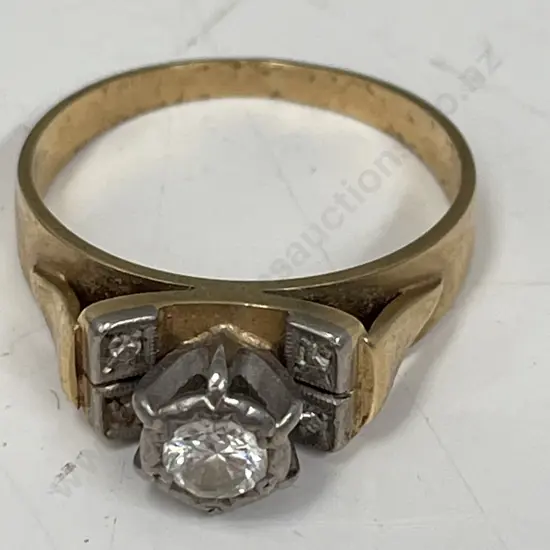 Vintage 18ct Gold and Diamond? Solitare Ring