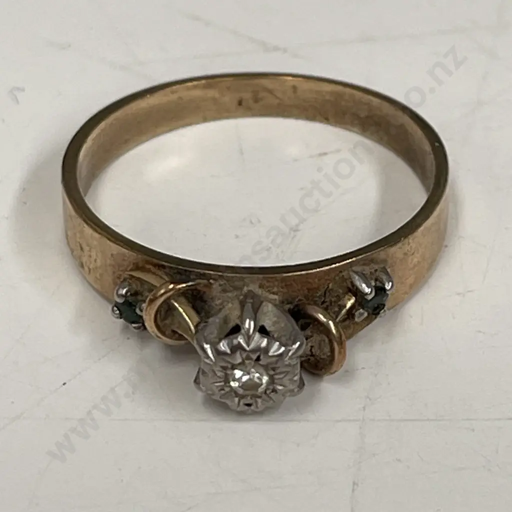Vintage 9ct Gold and Diamond? Solitare Ring Image 1++