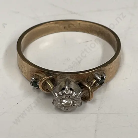 Vintage 9ct Gold and Diamond? Solitare Ring