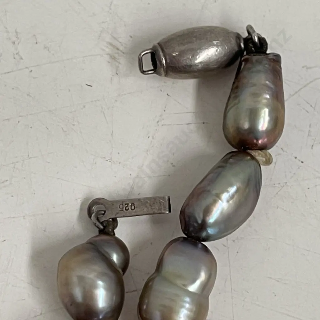 Stunning Freshwater Pearl? Necklace, Barogue Grey, Sterling link. Suggest viewing Image 1++