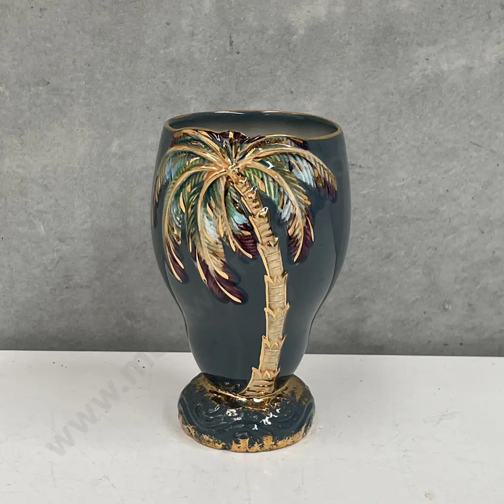 Beswick Palm Vase on blue/teal/grey ground. H16cm Image 1++
