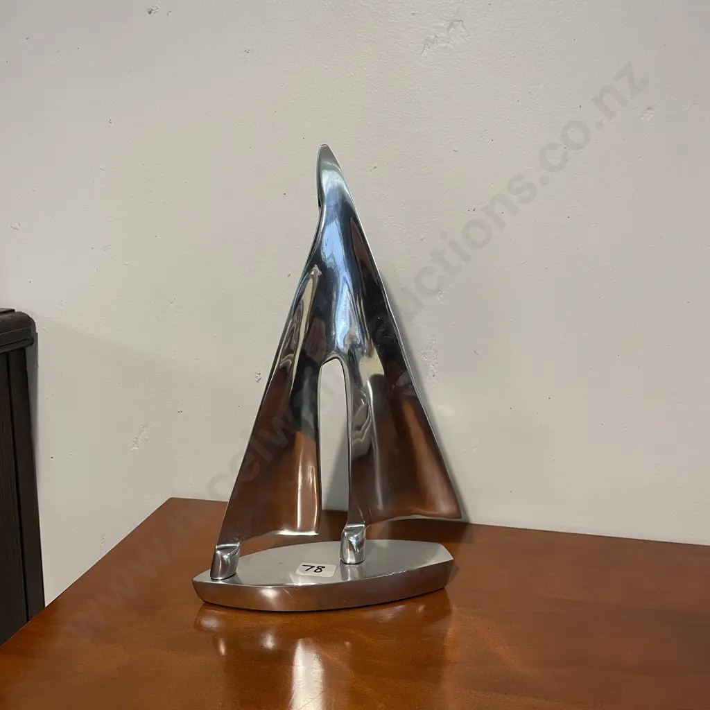Modernist Chrome Silverene Decorative Yacht Image 1++
