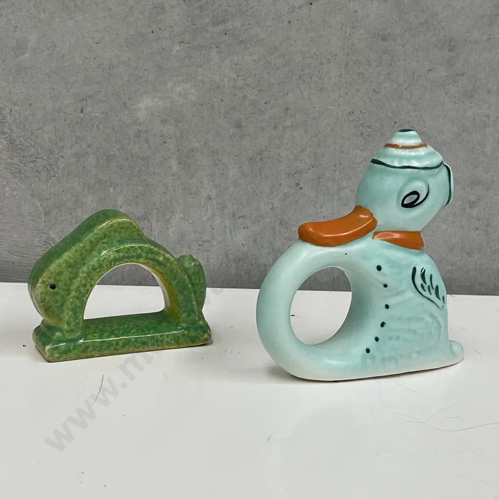 2  x Vintage Handpainted Serviette Rings: English made Duck in Hat and Mottled Rabbit Image 1++