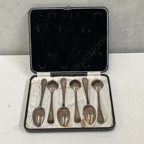 Vintage Boxed set of 6 Sterling Silver Teaspoons. Hallmarked as shown