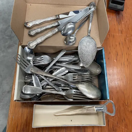 Box of Assorted Cutlery incl Rodd etc