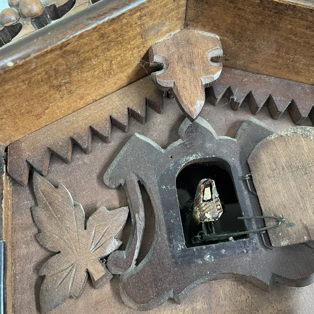 Vintage Ornately Carved Cuckoo Clock (as is) H44cm W33cm Image 1++