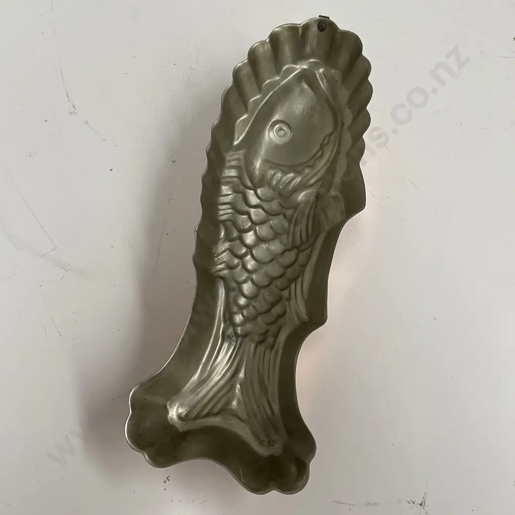Copper Fish Mould Image 1++