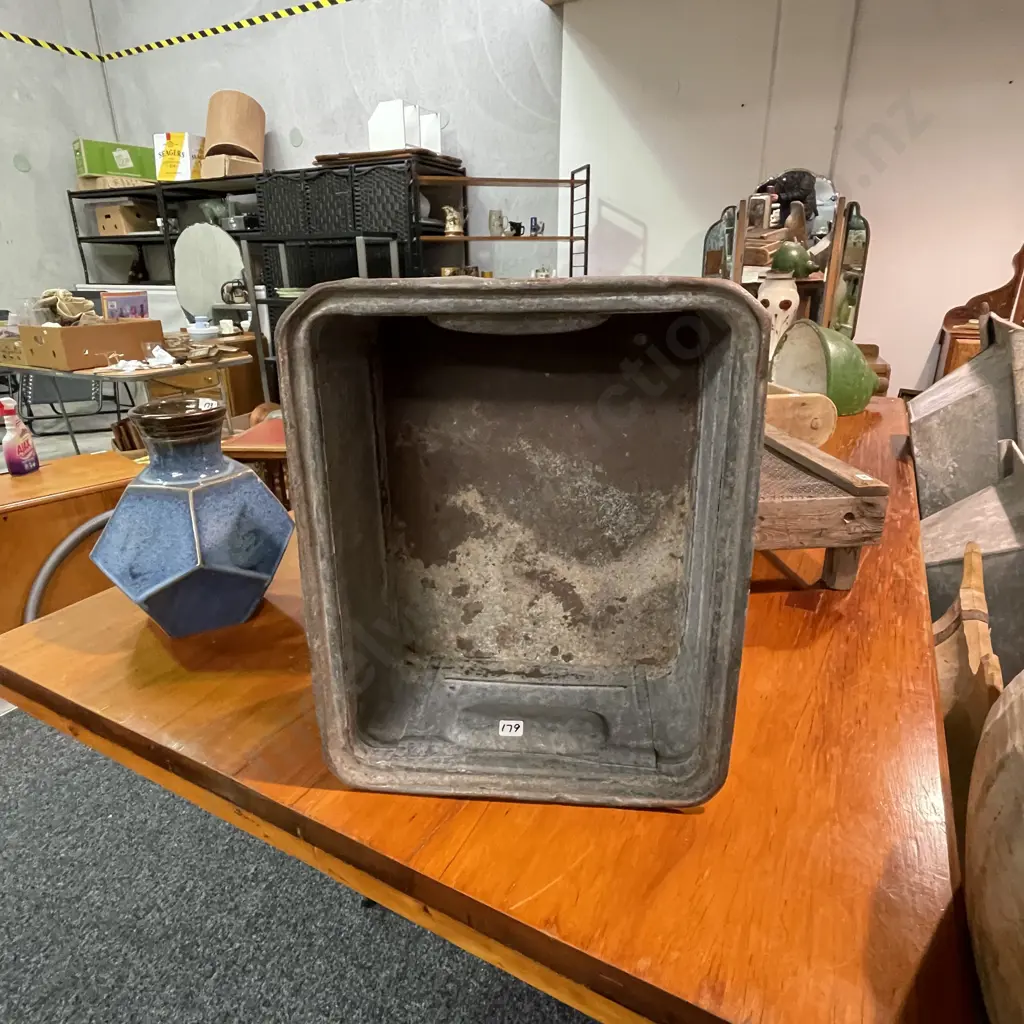 Vintage Metal Industrial Storage Bin, H22 W43 D35cm Image 1++