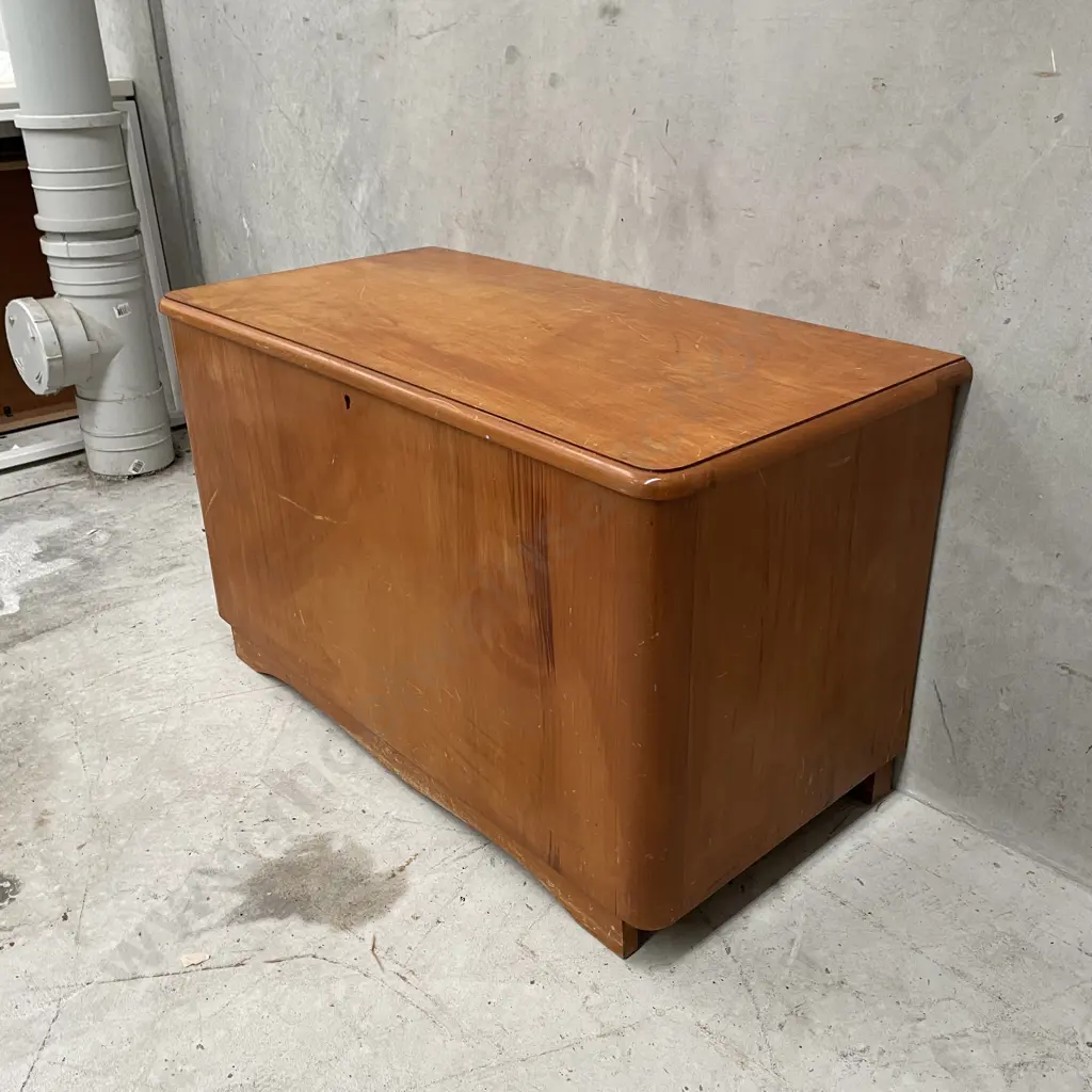 VIntage Solid Wood Blanket Box with internal removal box tray. H55 W91 D46cm Image 1++