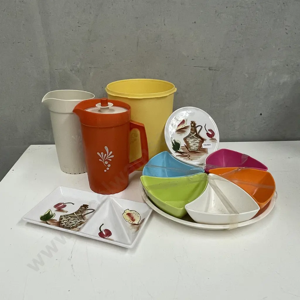 Assorted Vintage Retro Items Image 1++