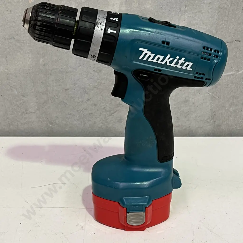 Makita 8280D Cordless Percussion Driver Drill with Makita Battery Image 1++
