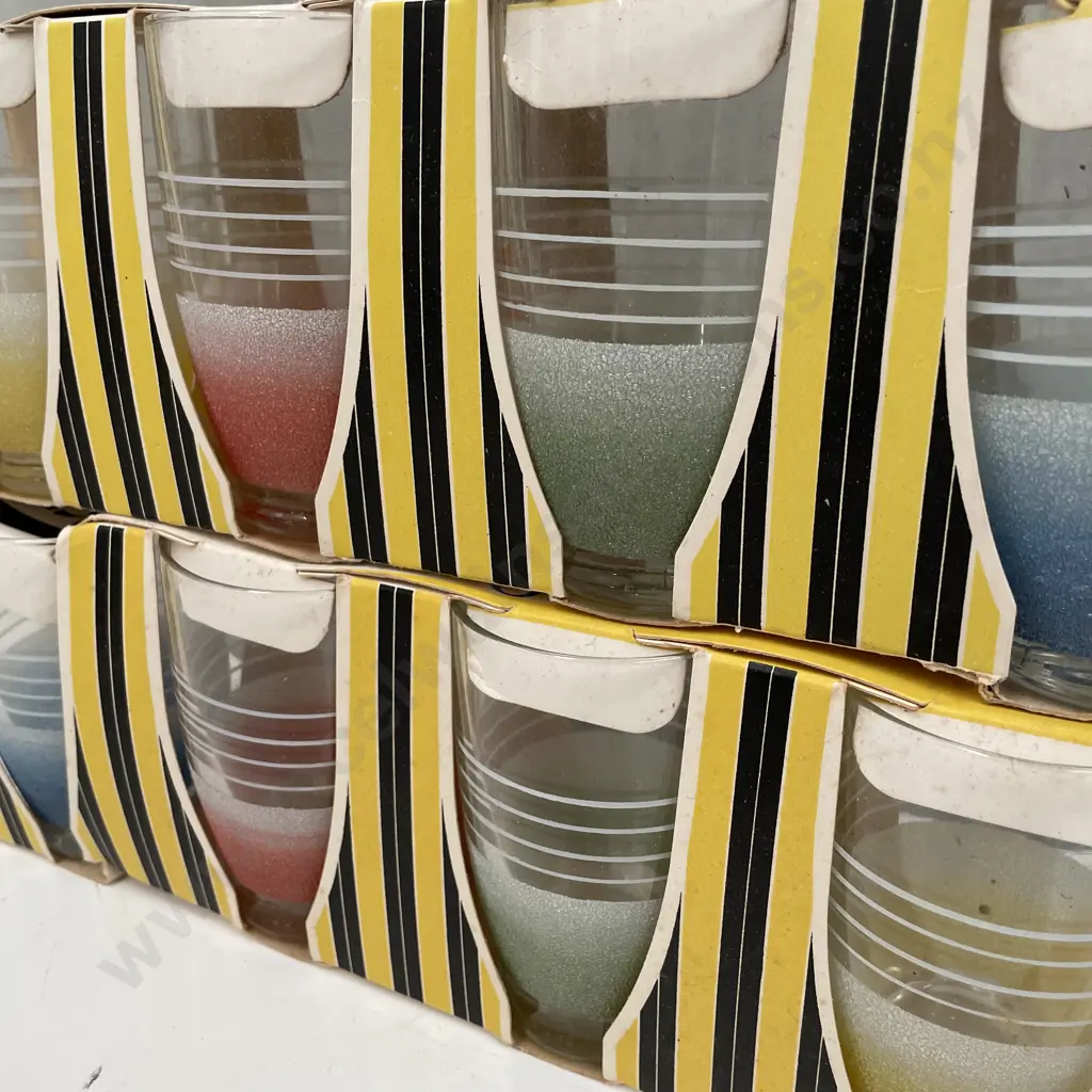 Vintage set of 4 Retro frosted glasses x 2 packs Image 1++