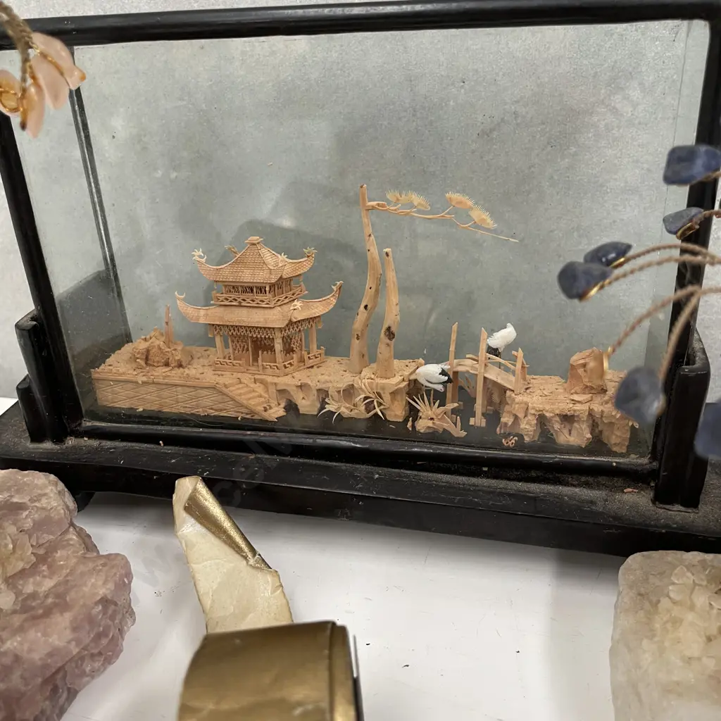 Assorted Collectables Image 1++