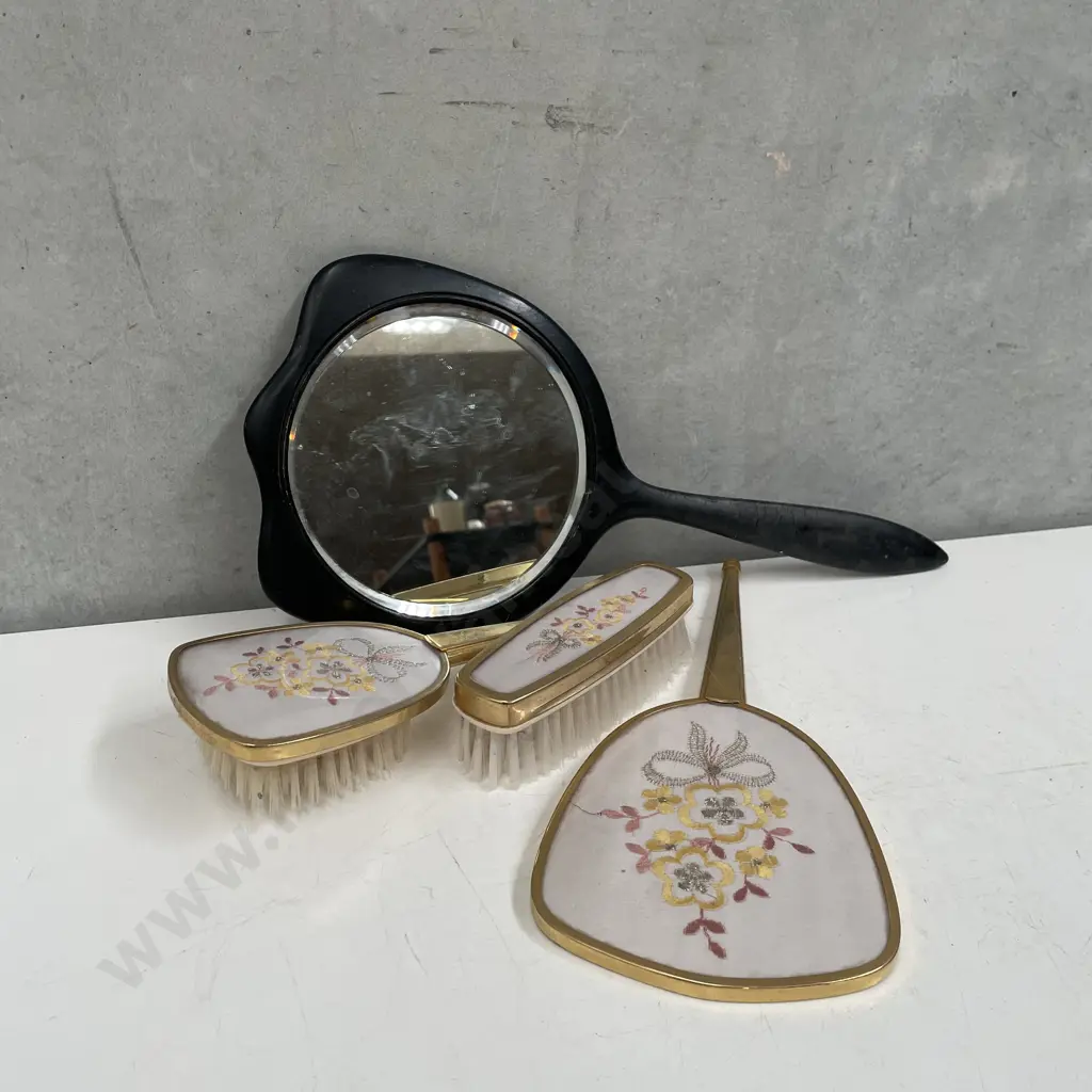 Vintage Dressing Table Items Image 1++