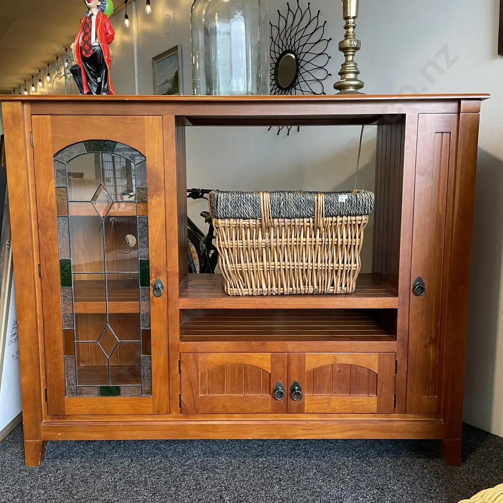 Solid Rimu Entertainment Unit, Single Leadlight Door, 2 Base Doors with side CD Cabinet. Ring Handles. H132 W162 D56cm Image 1++