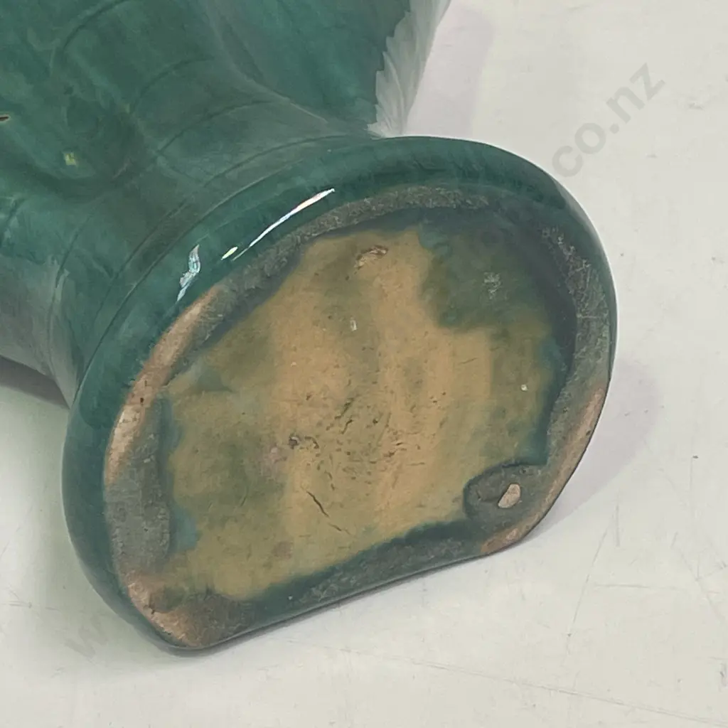 Stunning Glazed Art Pottery Wall Vase. Celedon Green Glaze. H17cm Image 1++
